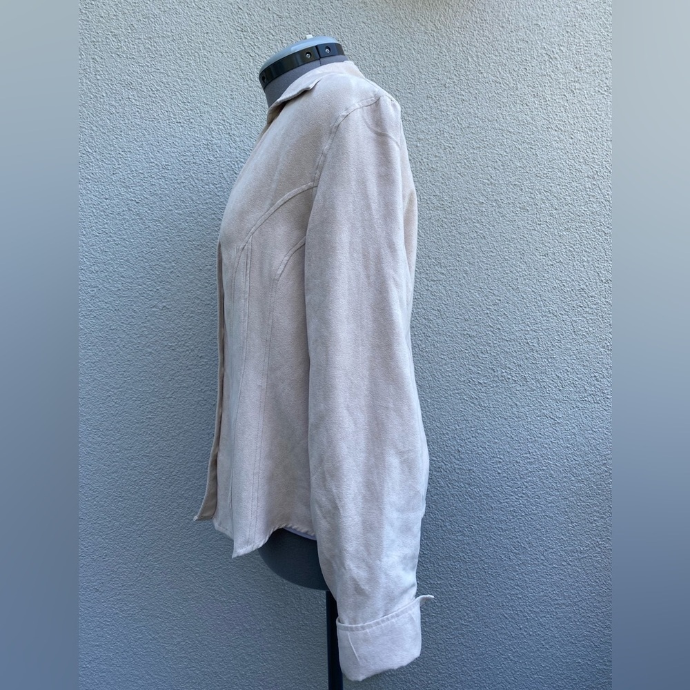 Vintage Women’s Long Sleeve Button Down Shirt Beige Suedecloth size large